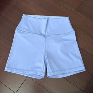 BRAND NEW - Periwinkle purple CRZ YOGA shorts size Small 4/6